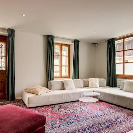 Villa Splendid 6bd Chalet - What'app - 0034-656-619-782 - For Reservations!